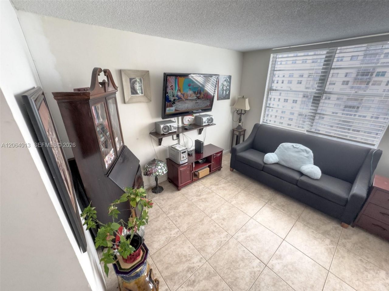 251 174th St, Unit 808, Sunny Isles Beach, FL 33160 Photo