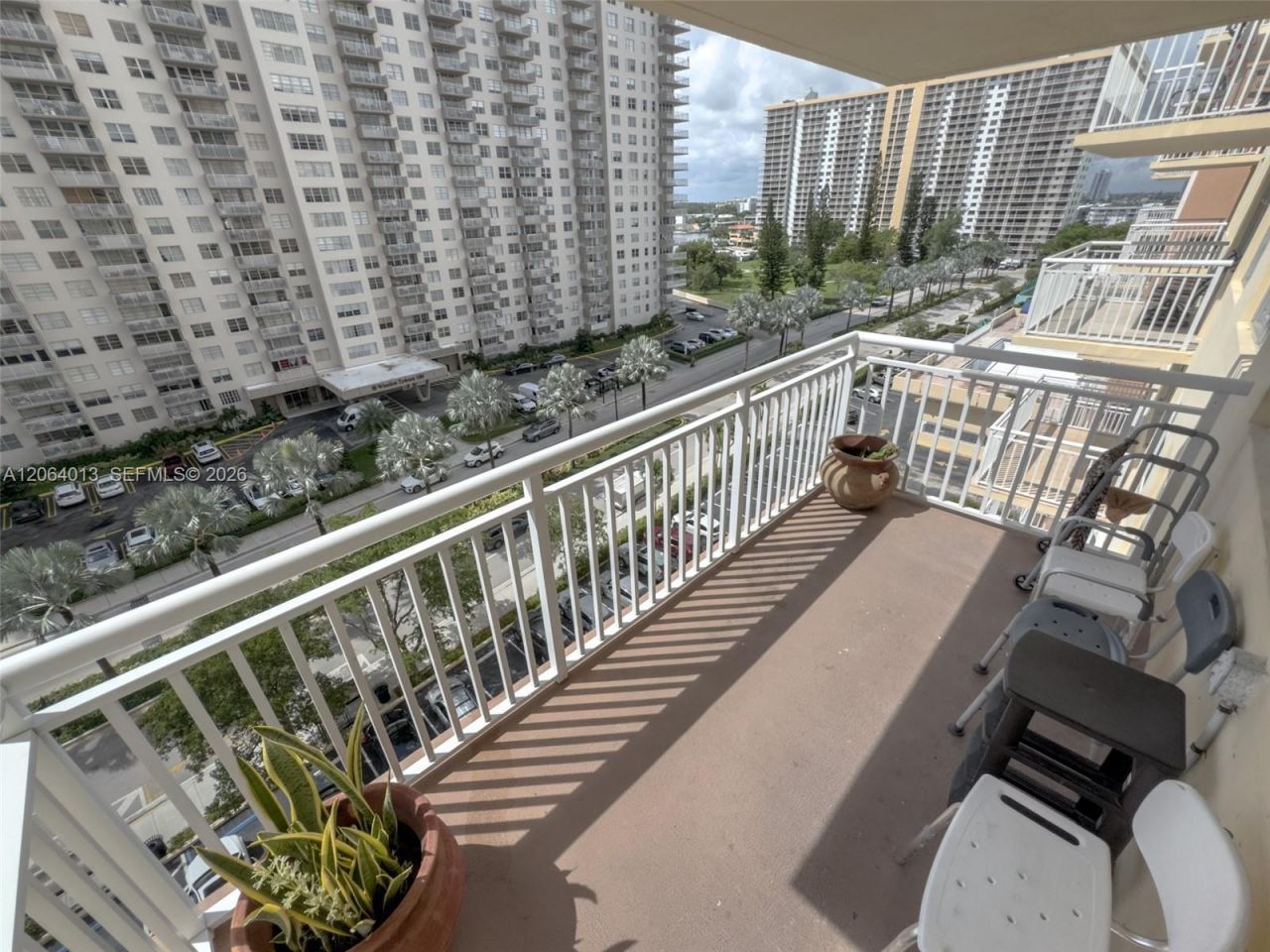 251 174th St, Unit 808, Sunny Isles Beach, FL 33160 Photo