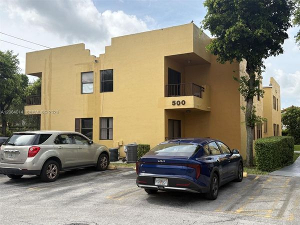 500 NW 114th Ave, Unit 101, Sweetwater, FL 33172