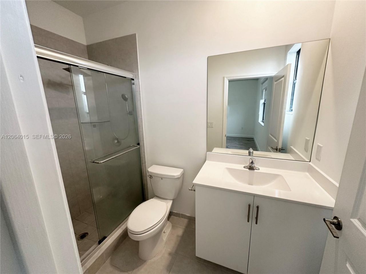 967 NE 211th St , Miami, FL 33179 Photo