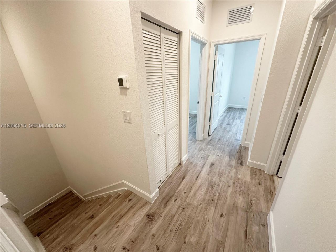 967 NE 211th St , Miami, FL 33179 Photo