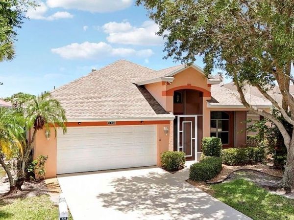 637 NW venetto ct , Saint Lucie West, FL 34986