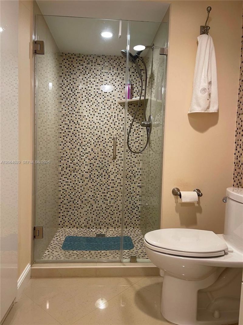 1865 S Ocean Dr, Unit 3L, Hallandale Beach, FL 33009 Photo