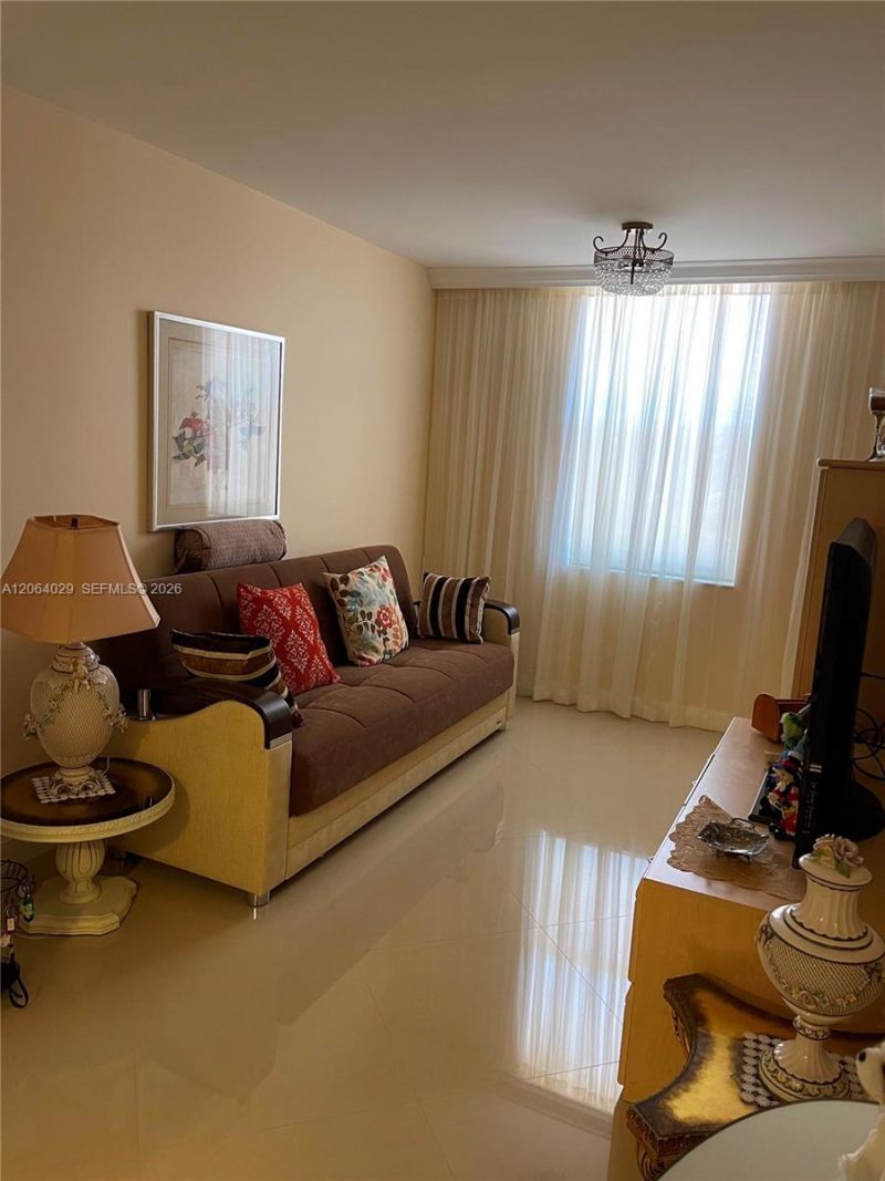1865 S Ocean Dr, Unit 3L, Hallandale Beach, FL 33009 Photo