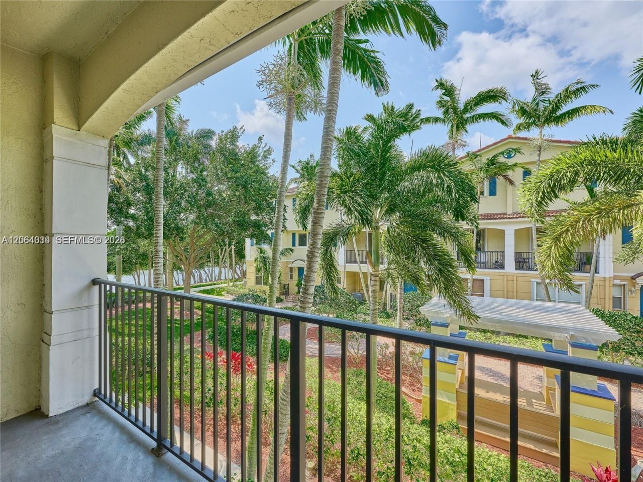 3182 N Greenleaf Cir , Boynton Beach, FL 33426 Photo