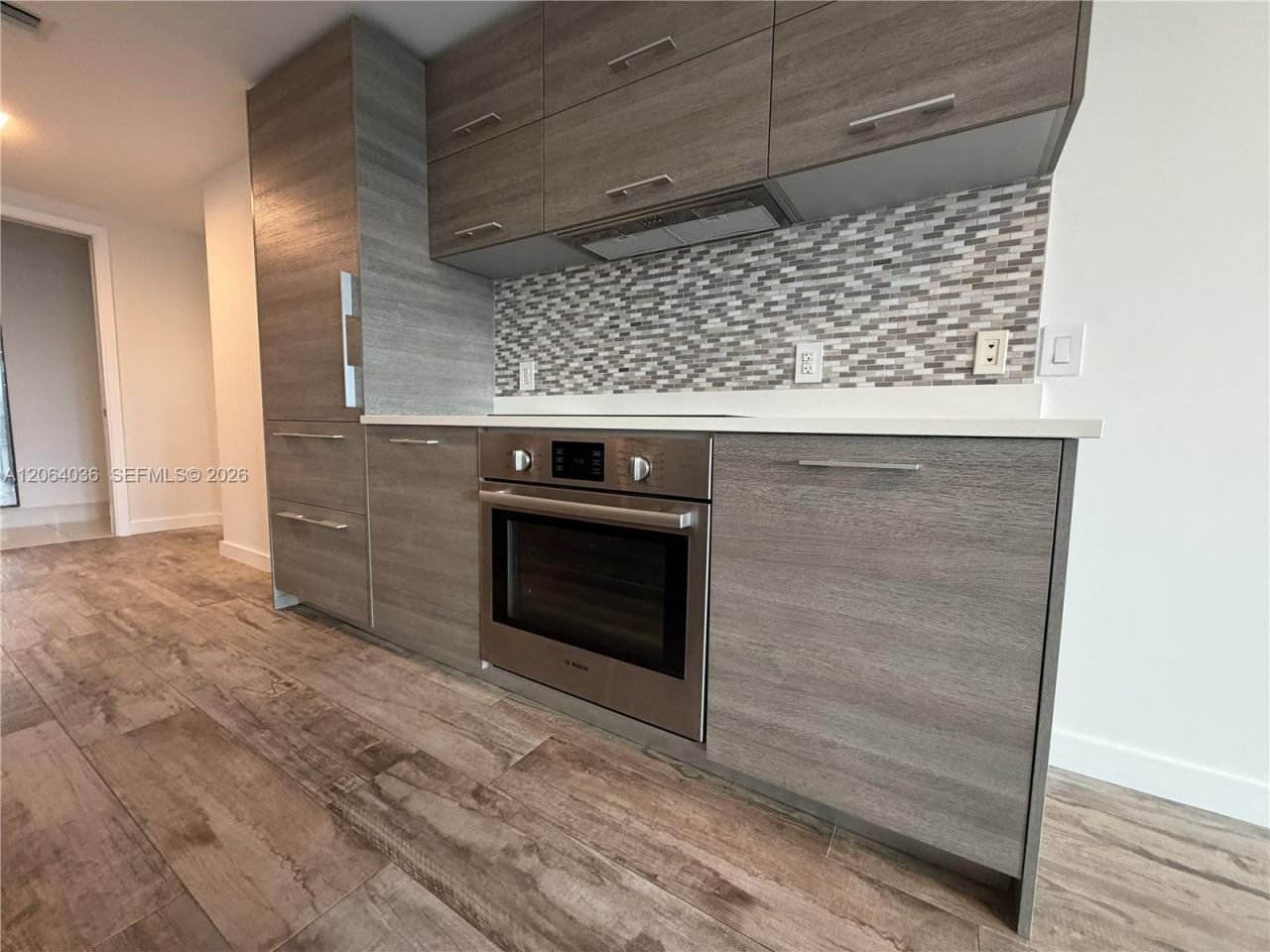 650 NE 32nd St , Unit 802, Miami, FL 33137 Photo