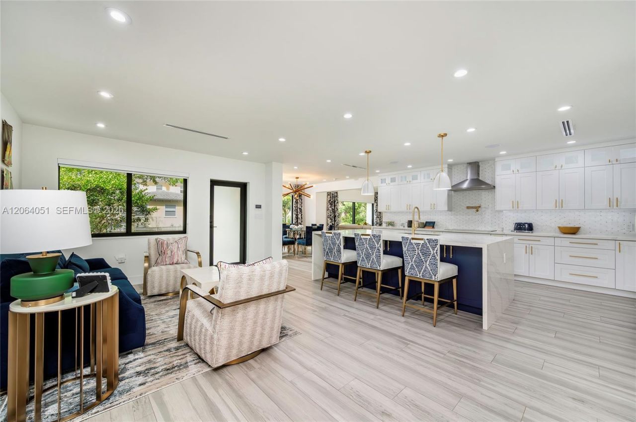 831 Cortez St, Coral Gables, FL 33134 Photo