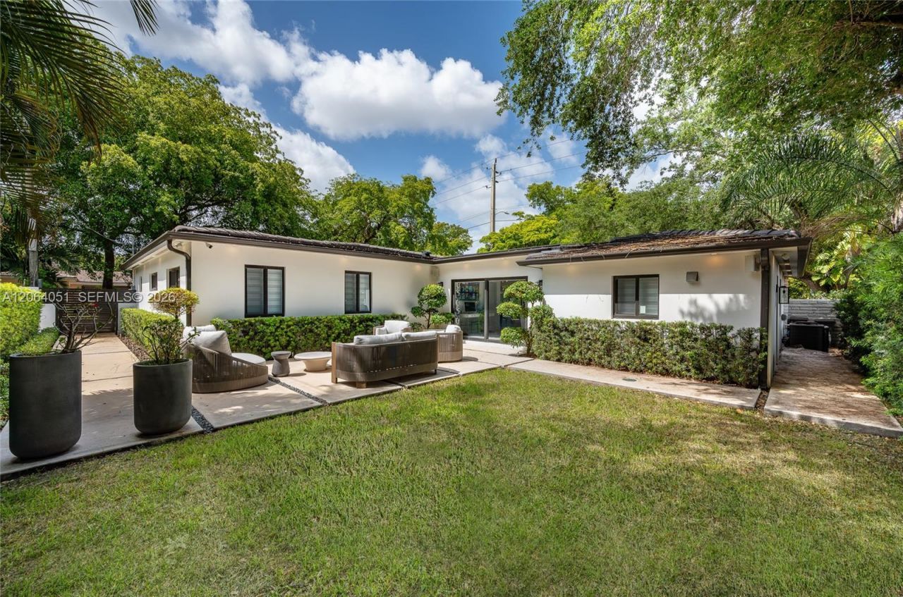 831 Cortez St, Coral Gables, FL 33134 Photo