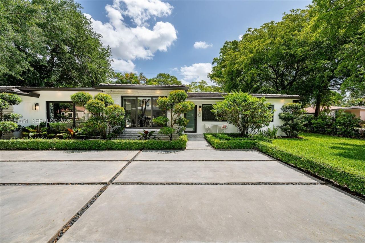 831 Cortez St, Coral Gables, FL 33134 Photo