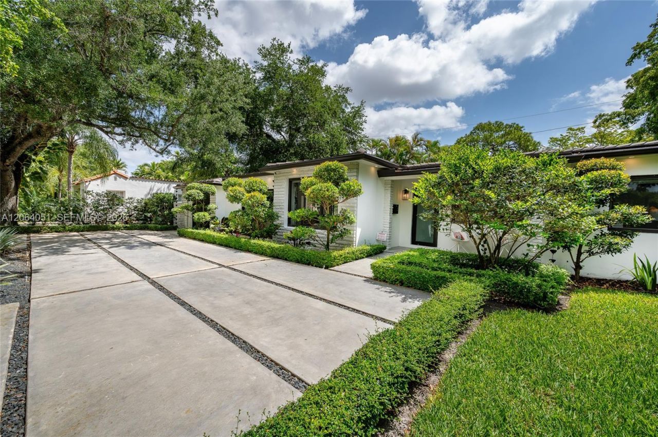 831 Cortez St, Coral Gables, FL 33134 Photo