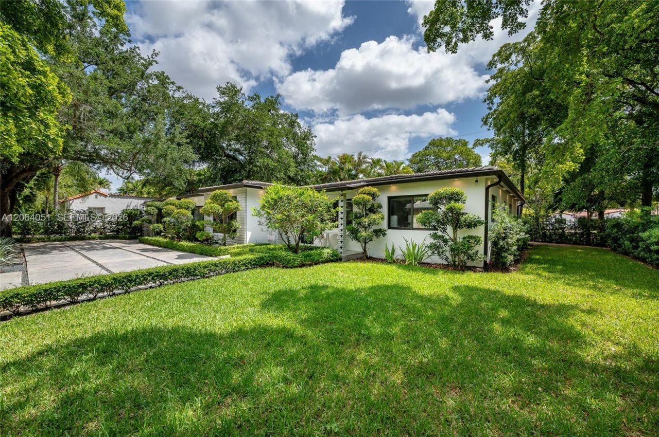 831 Cortez St, Coral Gables, FL 33134 Photo