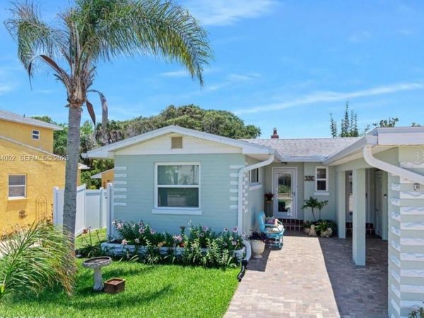 122 Julian Dr , Port St. Lucie, FL 34946