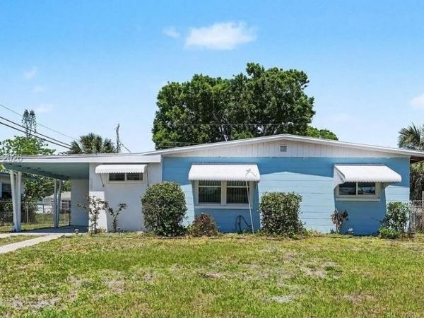2184 Dordon , Melbourne, FL 32935