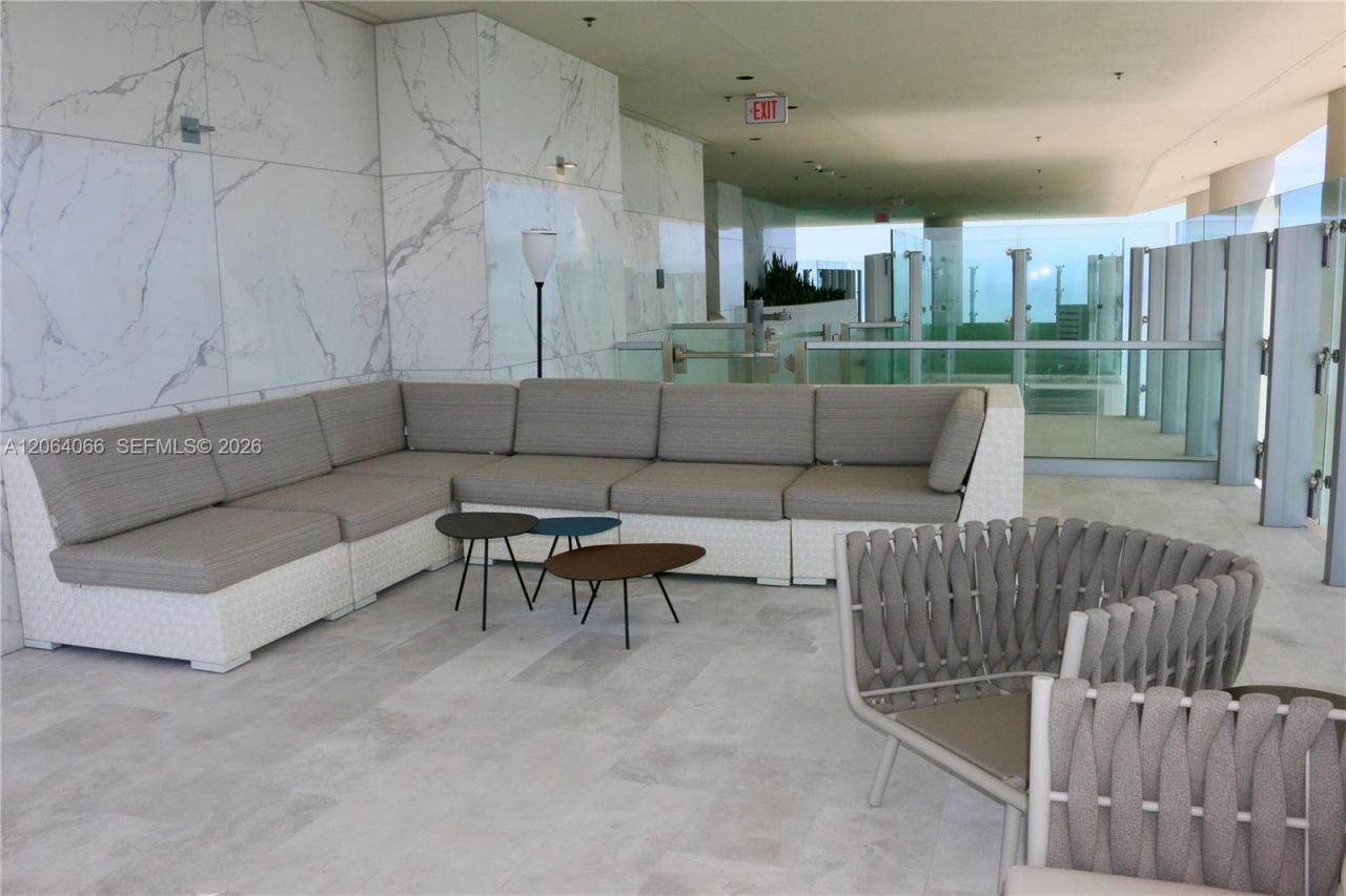 18501 Collins Ave, Unit 1804, Sunny Isles Beach, FL 33160 Photo