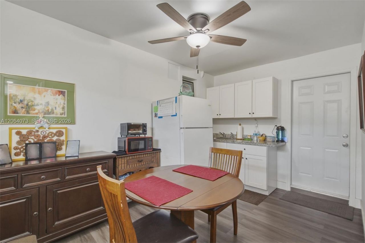 11621 NW 58th Pl , Hialeah, FL 33012 Photo