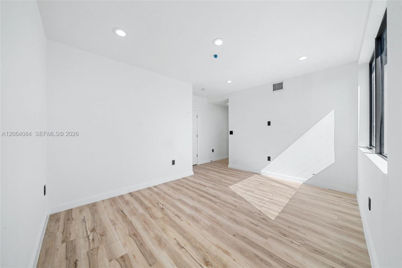 11 NE 51 St, Unit B, Miami, FL 33137 Photo