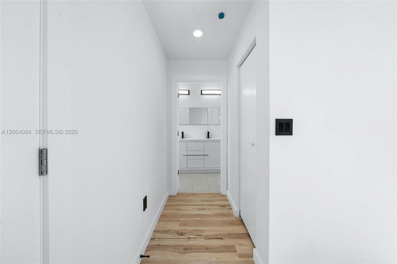 11 NE 51 St, Unit B, Miami, FL 33137 Photo