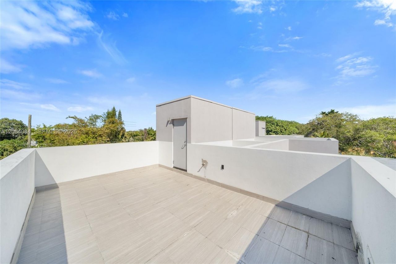 11 NE 51 St, Unit B, Miami, FL 33137 Photo