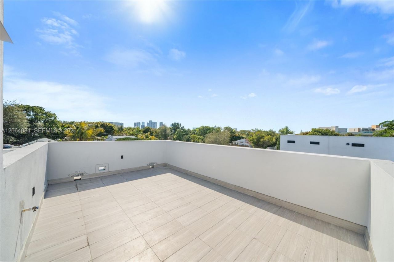 11 NE 51 St, Unit B, Miami, FL 33137 Photo