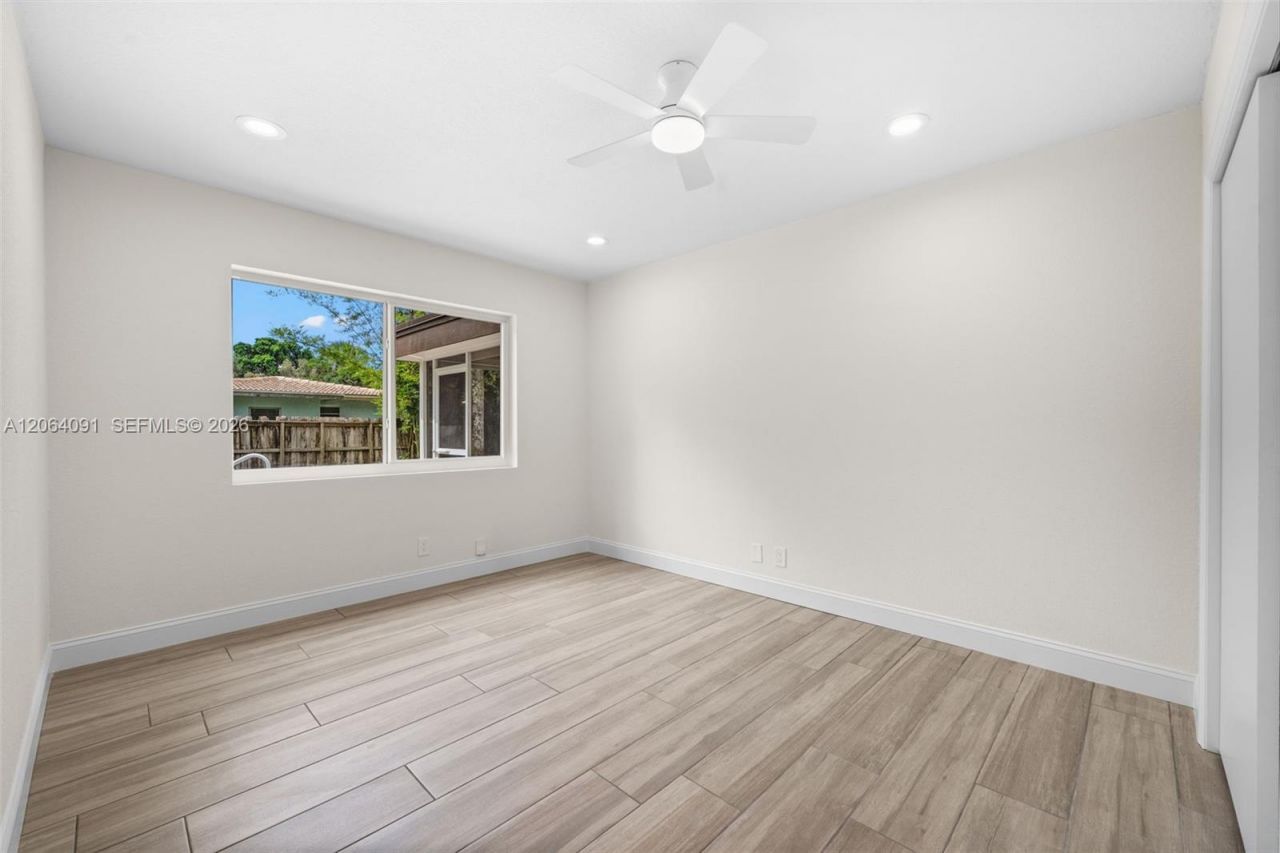 6200 Pine Ter , Plantation, FL 33317 Photo
