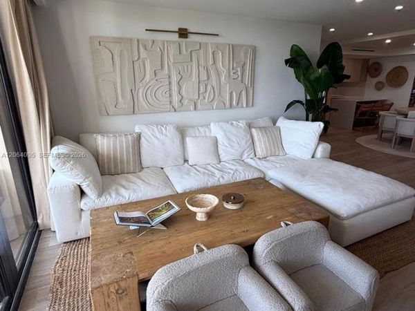 1111 Crandon Blvd , Unit B1004, Key Biscayne, FL 33149