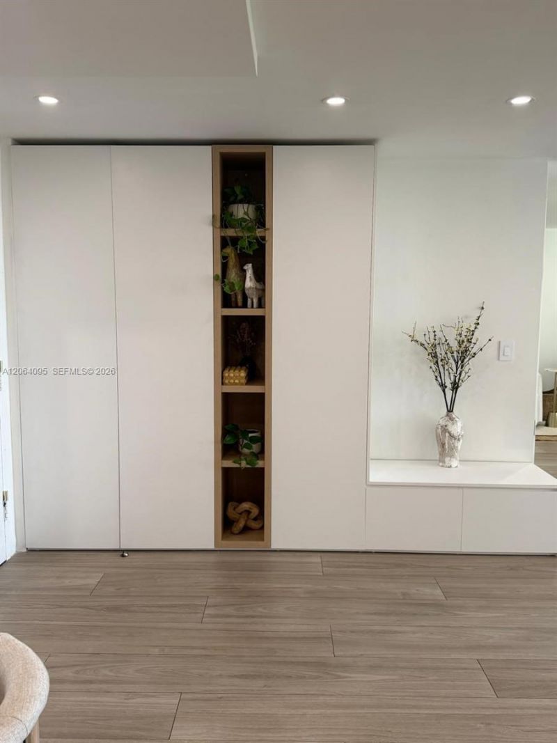 1111 Crandon Blvd, Unit B1004, Key Biscayne, FL 33149 Photo