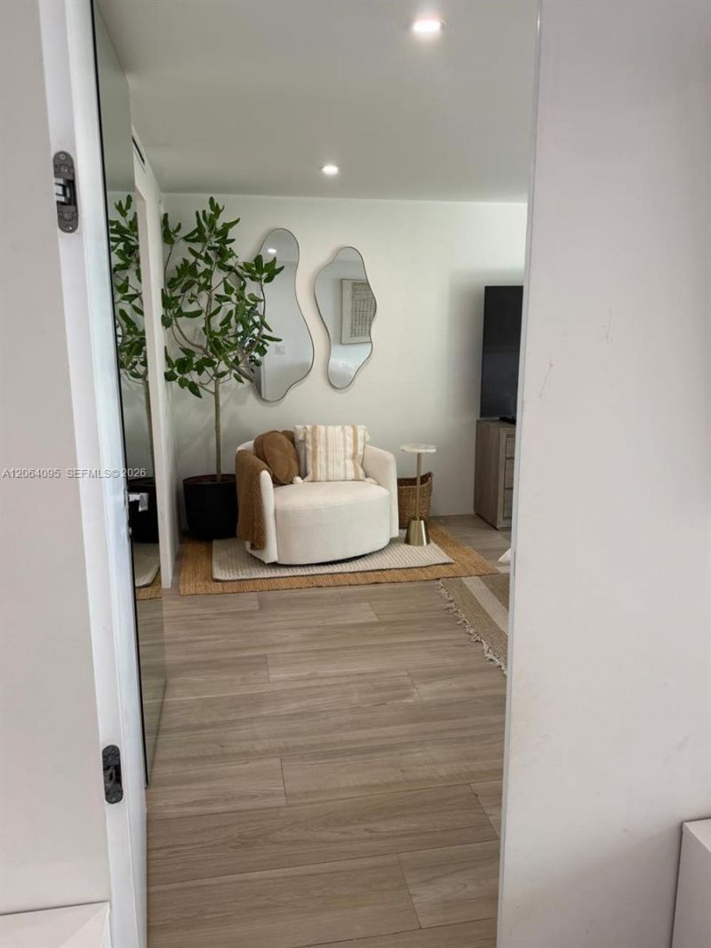 1111 Crandon Blvd, Unit B1004, Key Biscayne, FL 33149 Photo