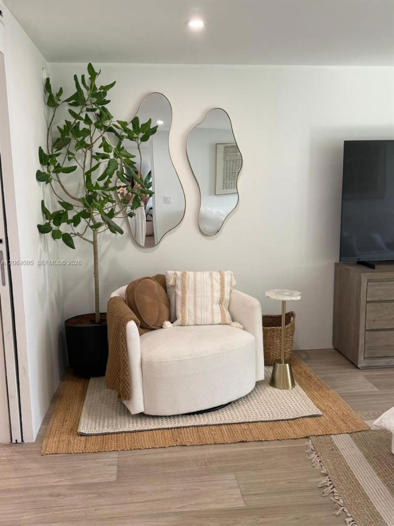 1111 Crandon Blvd, Unit B1004, Key Biscayne, FL 33149 Photo