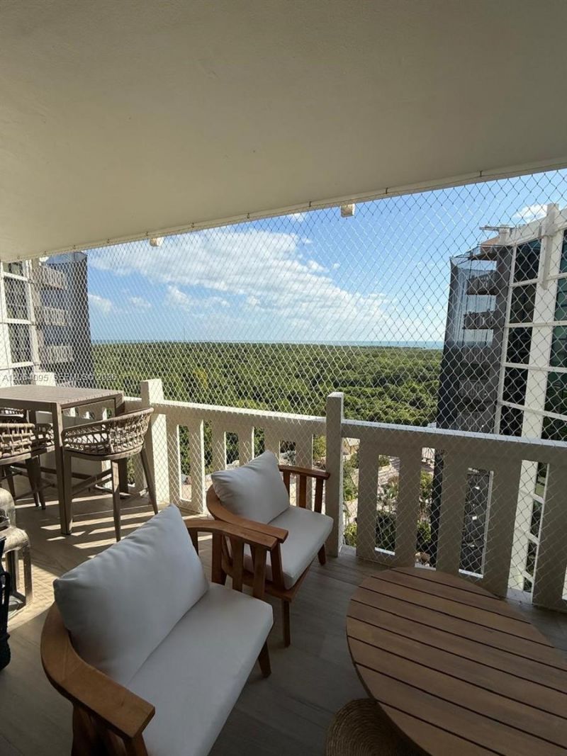 1111 Crandon Blvd, Unit B1004, Key Biscayne, FL 33149 Photo