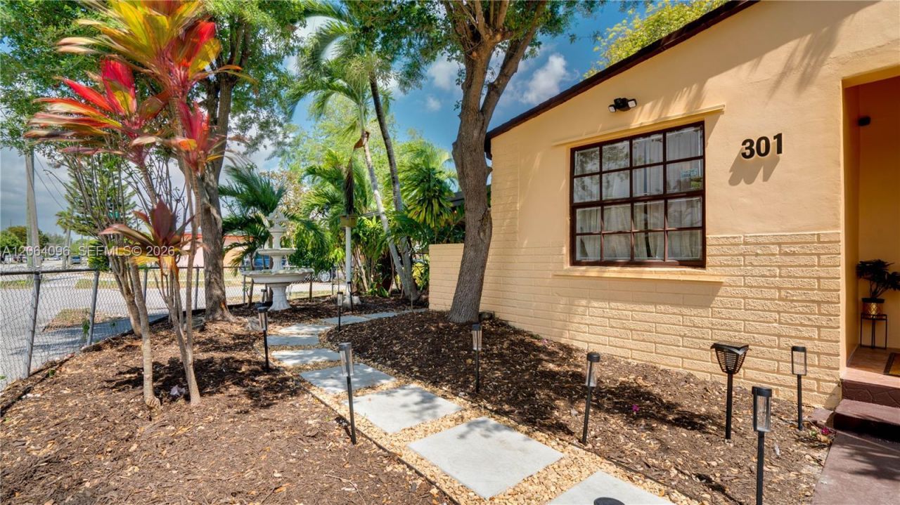 301 SW 69th Ave, Unit 301, Miami, FL 33144 Photo