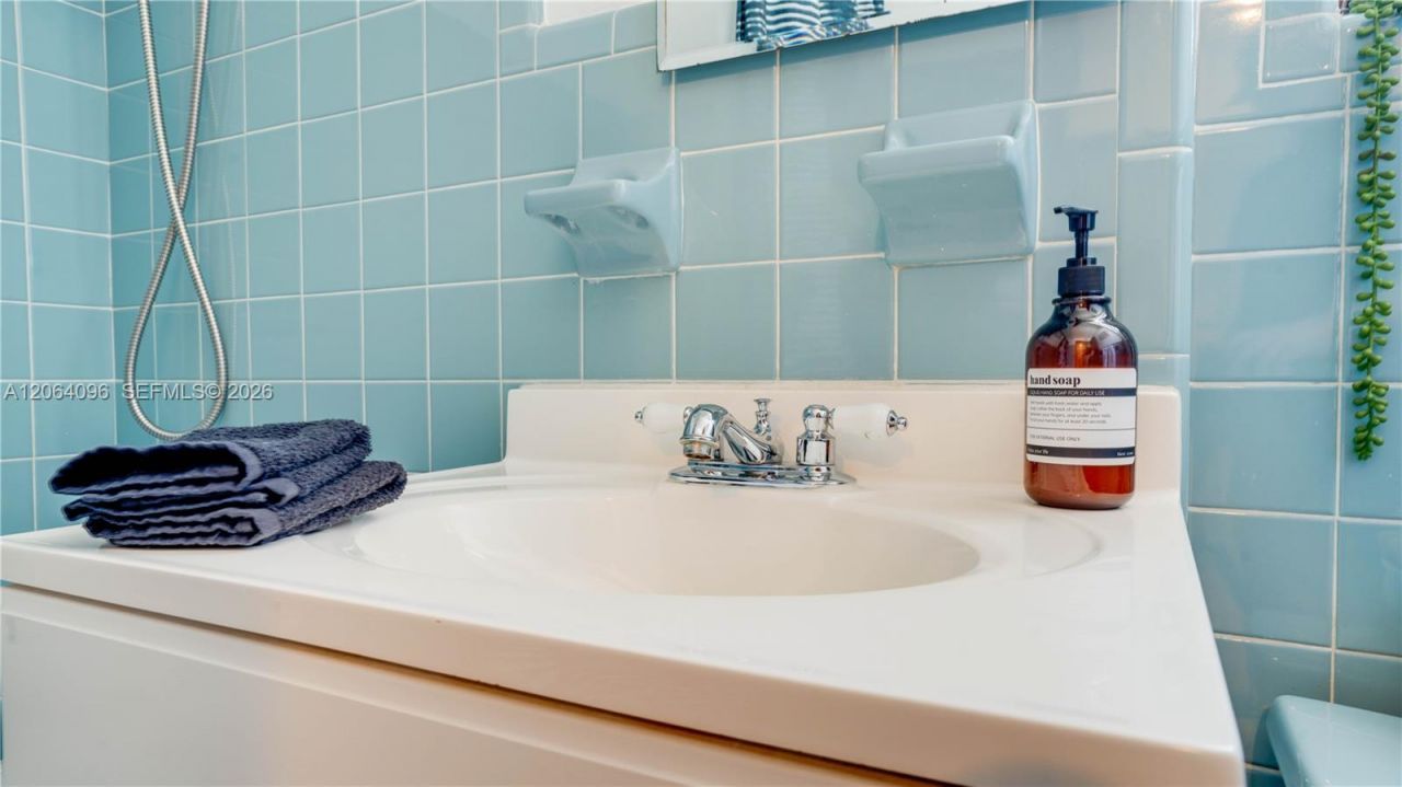 301 SW 69th Ave, Unit 301, Miami, FL 33144 Photo