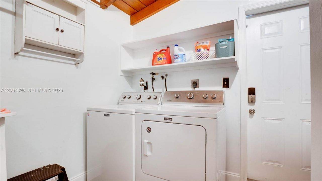 301 SW 69th Ave, Unit 301, Miami, FL 33144 Photo
