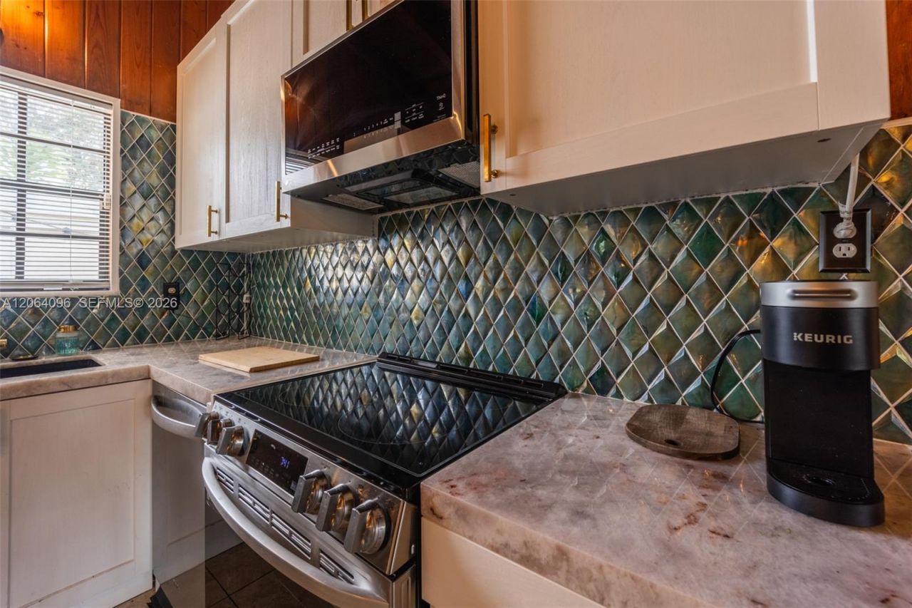 301 SW 69th Ave, Unit 301, Miami, FL 33144 Photo