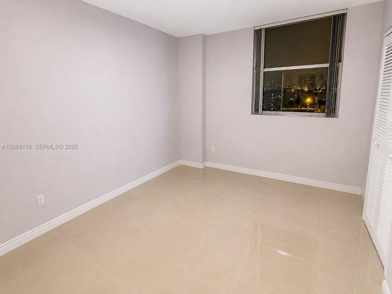 1 Glen Royal Pkwy, Unit 702, Miami, FL 33125 Photo