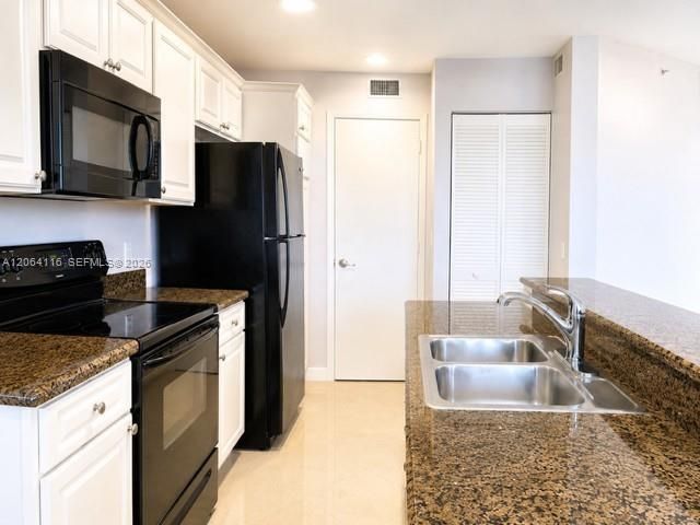 1 Glen Royal Pkwy, Unit 702, Miami, FL 33125 Photo