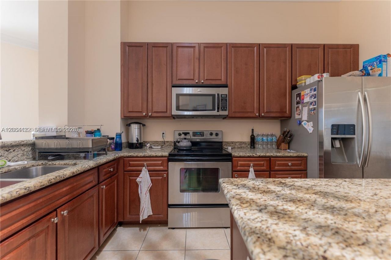 3001 NE 185th St , Unit 710, Aventura, FL 33180 Photo