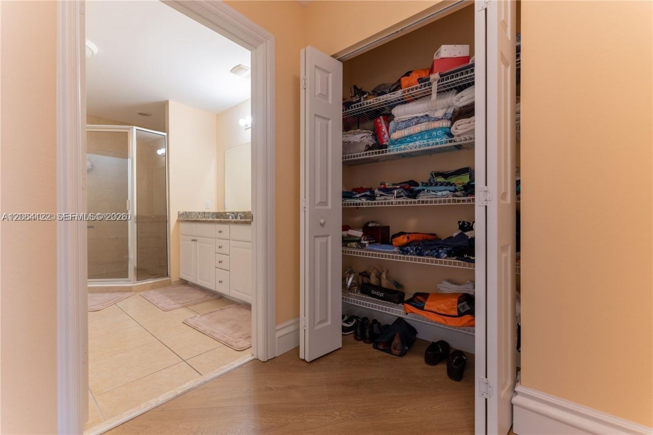 3001 NE 185th St , Unit 710, Aventura, FL 33180 Photo