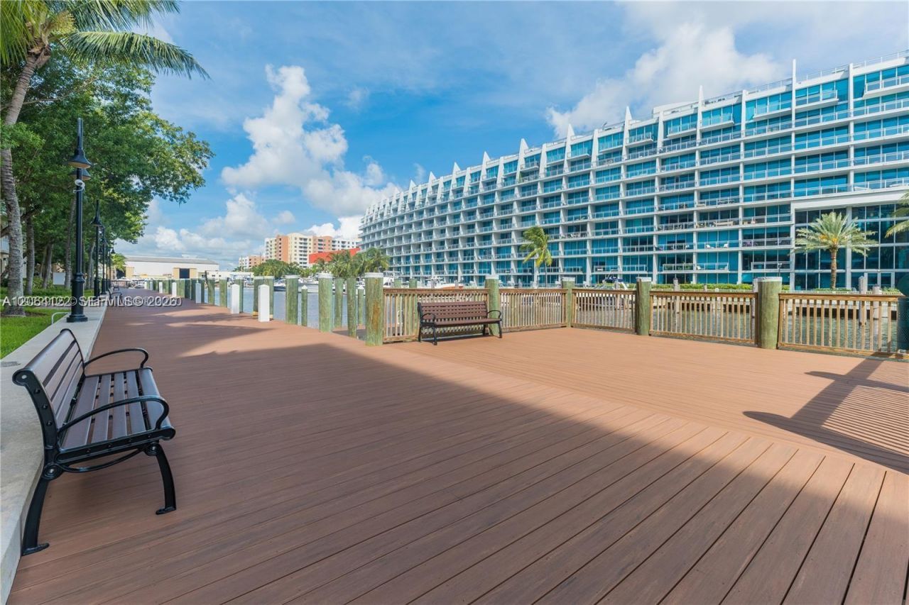 3001 NE 185th St , Unit 710, Aventura, FL 33180 Photo