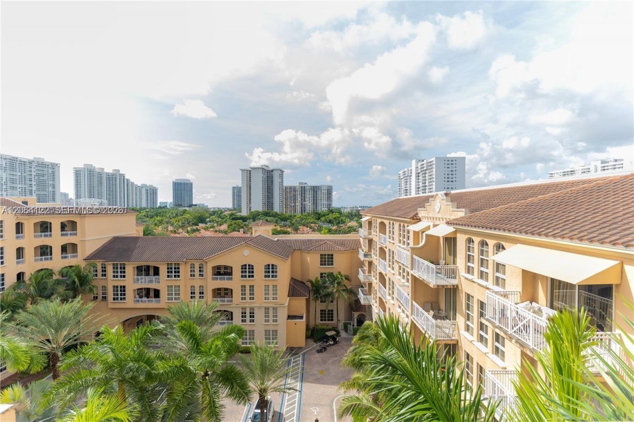 3001 NE 185th St , Unit 710, Aventura, FL 33180 Photo