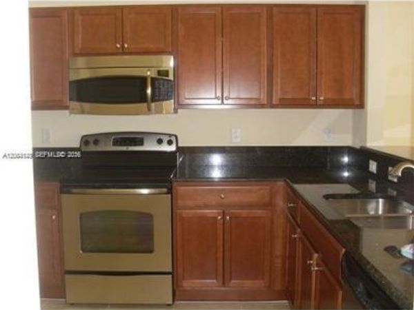 11501 NW 89th St, Unit 105, Doral, FL 33178