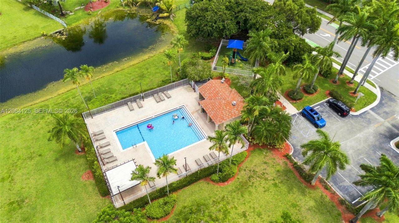 15650 NW 12th Ct, Pembroke Pines, FL 33028 Photo