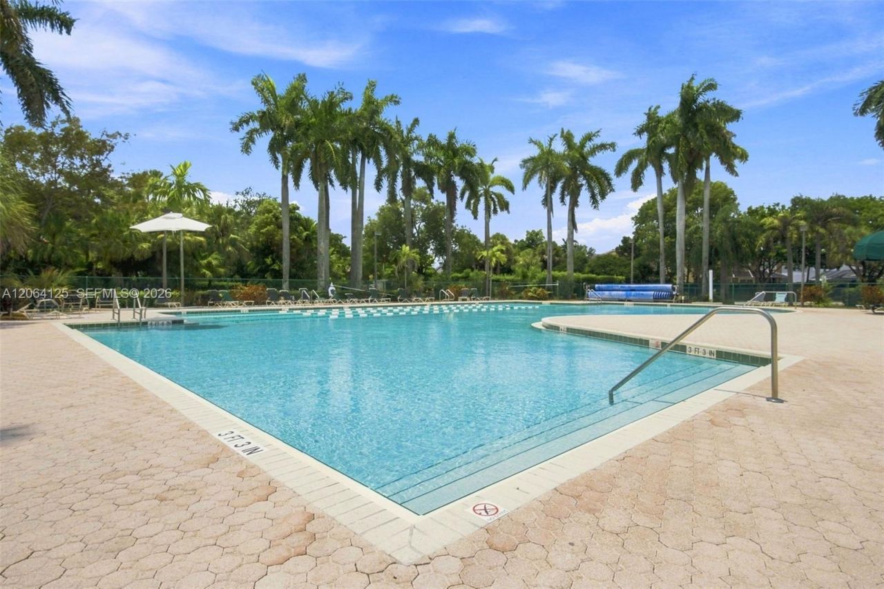 15650 NW 12th Ct, Pembroke Pines, FL 33028 Photo