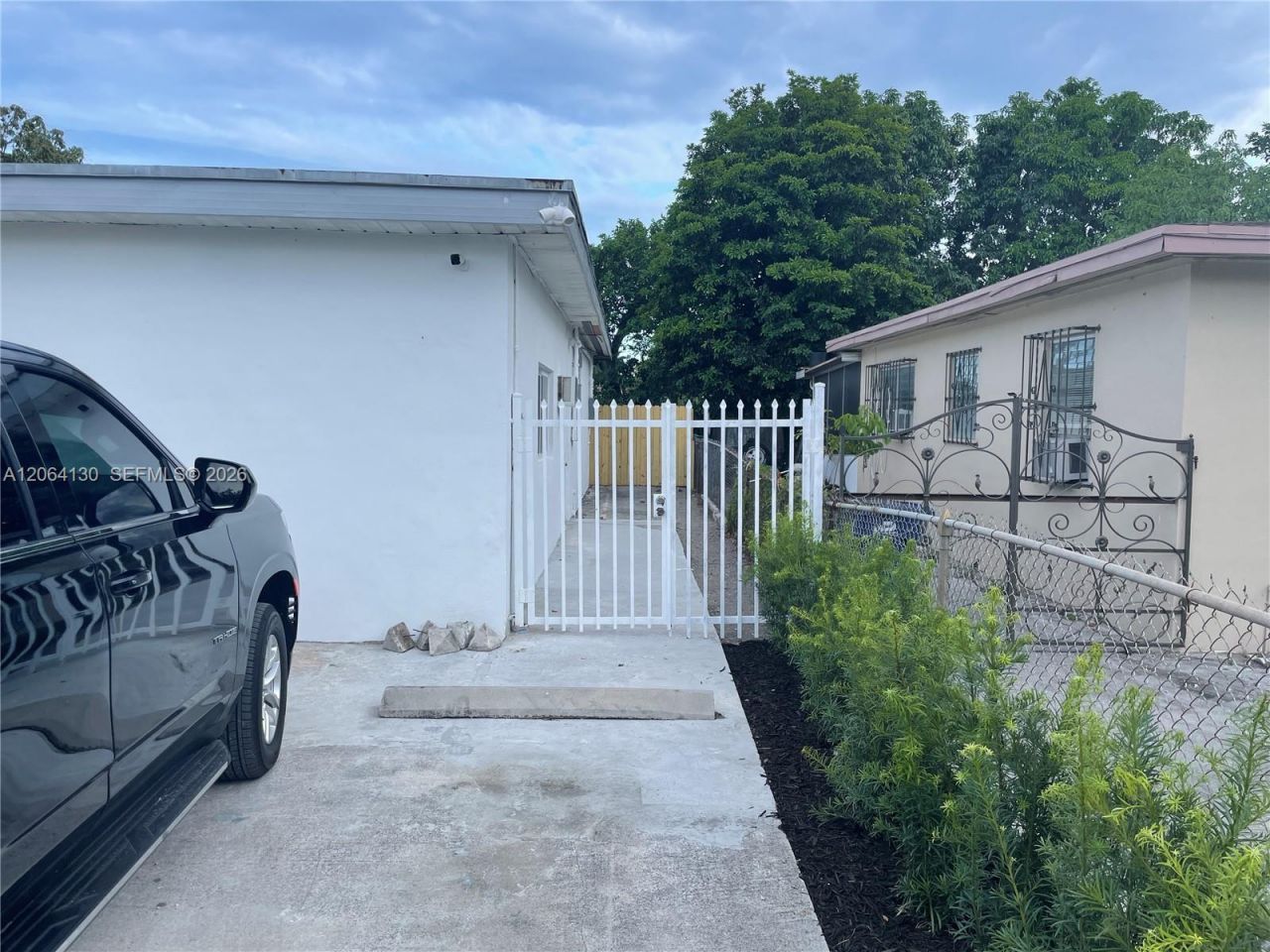 320 NE 160th St, Miami, FL 33162 Photo