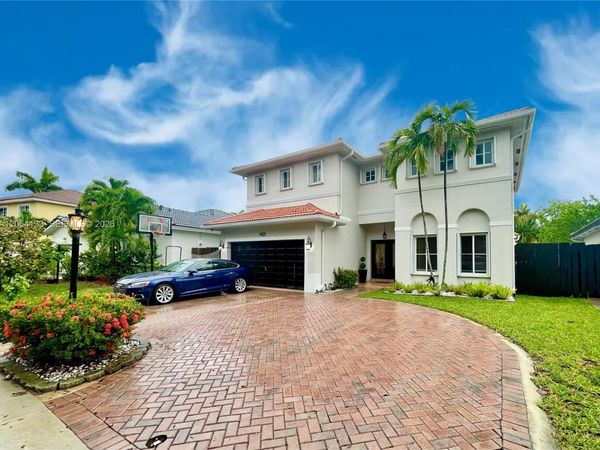 14121 SW 130th Ave , Miami, FL 33186