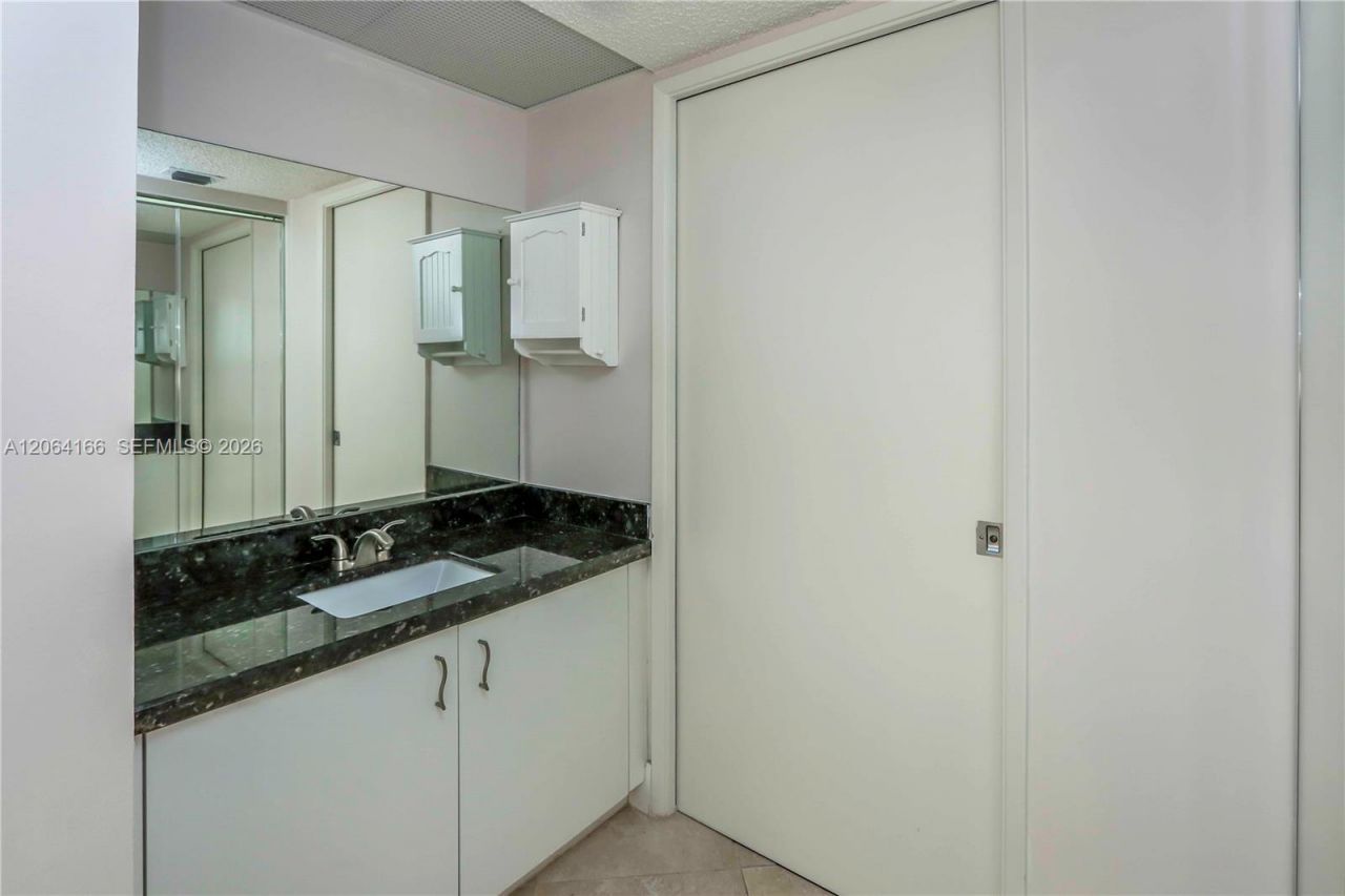 850 SW 138th Ave, Unit 409D, Pembroke Pines, FL 33027 Photo