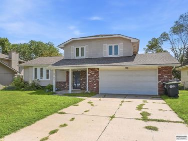 6107 S 95th Street, Omaha, NE 68127
