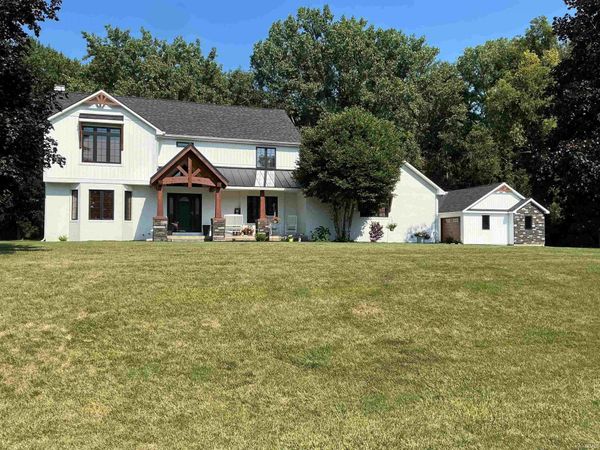 304 Oxford Way Street, Logansport, IN 46947