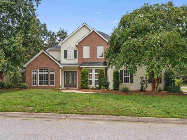 1732 Magnolia Harbor Dr, Navarre, FL 32566