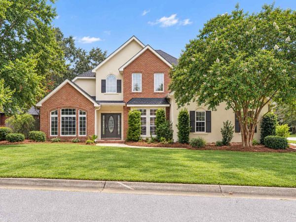 1732 Magnolia Harbor Dr, Navarre, FL 32566