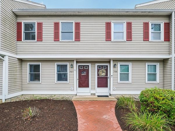 707 Brookline Way, Unit 707, Rockland, MA 02370